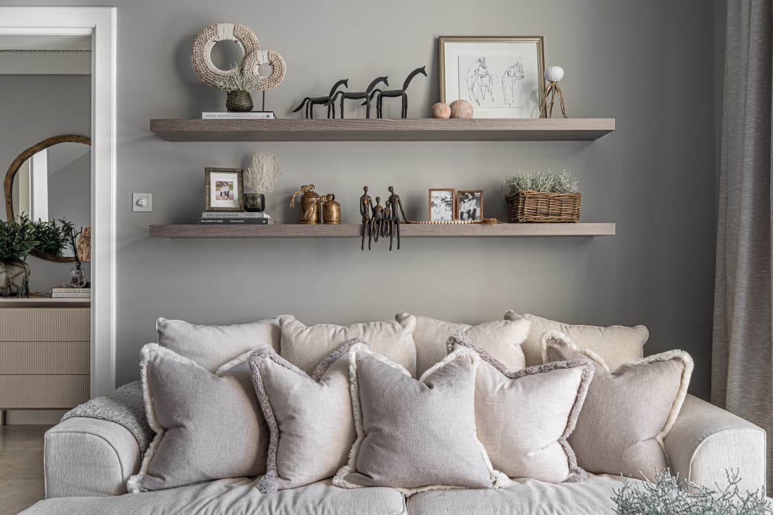 Barsha one — Gallery